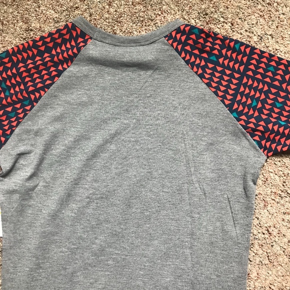 NWT- LulaRoe Randy T-Shirt - Picture 6 of 7